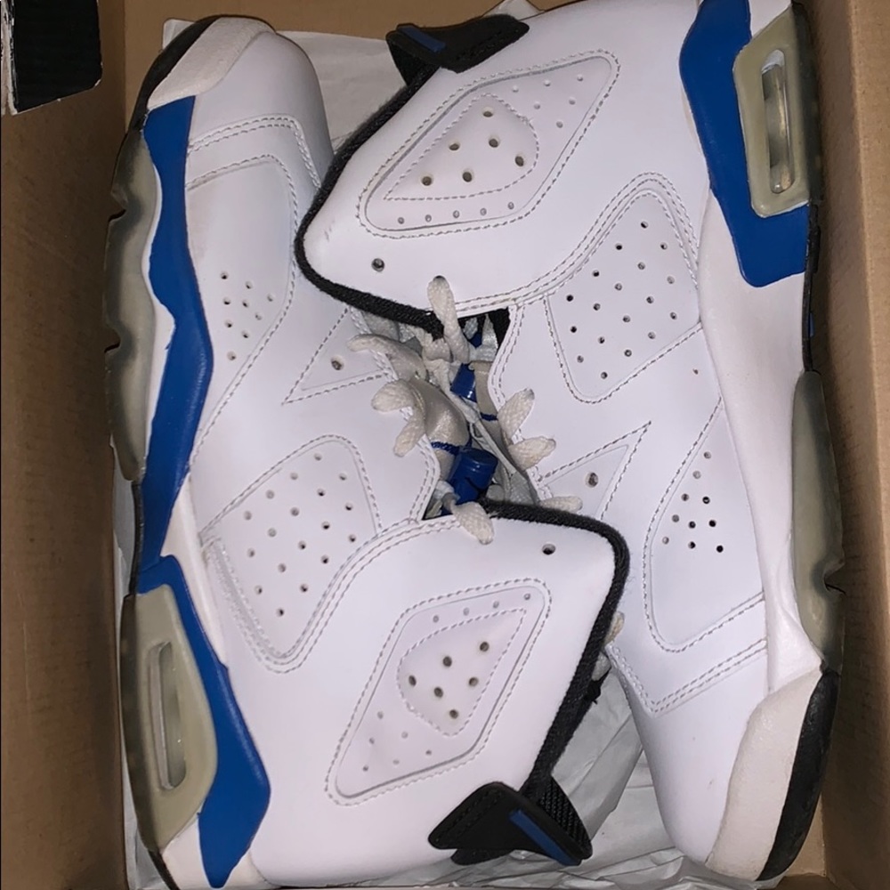 White & blue Jordan retro 6